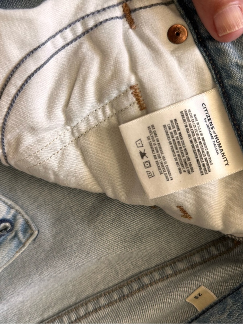 Citizens Of Humanity Light WashJeans with Pink Floral Embroidery - Picture 5 of 7